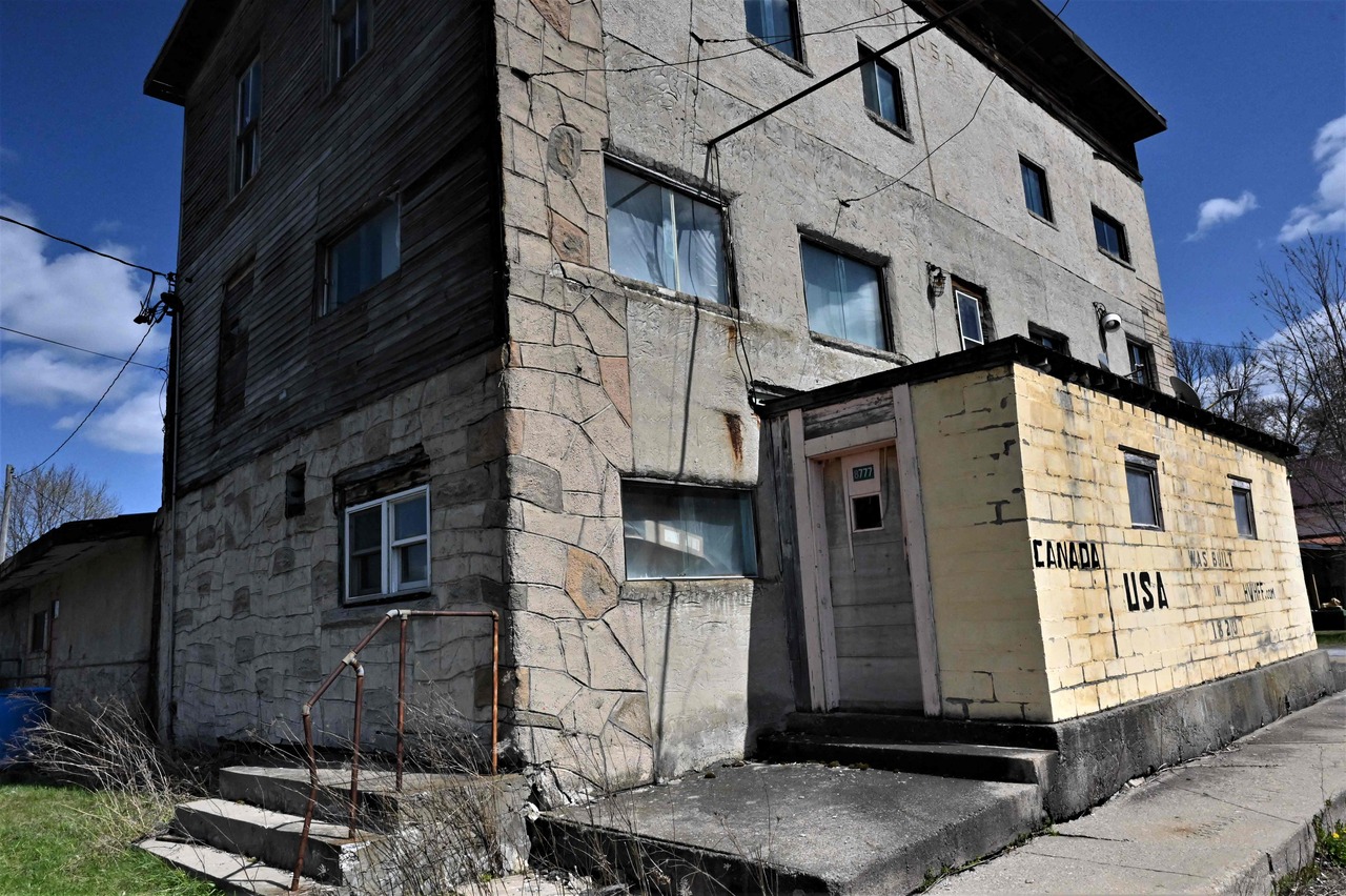 Dịch vụ trung chuyển hàng hóa “bùng nổ” ở biên giới Mỹ - Canada